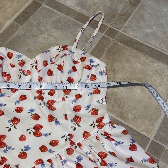 Strawberry Print Cami Mini Dress Size Large , & Strawberry Crop Top Large - Picture 9 of 16